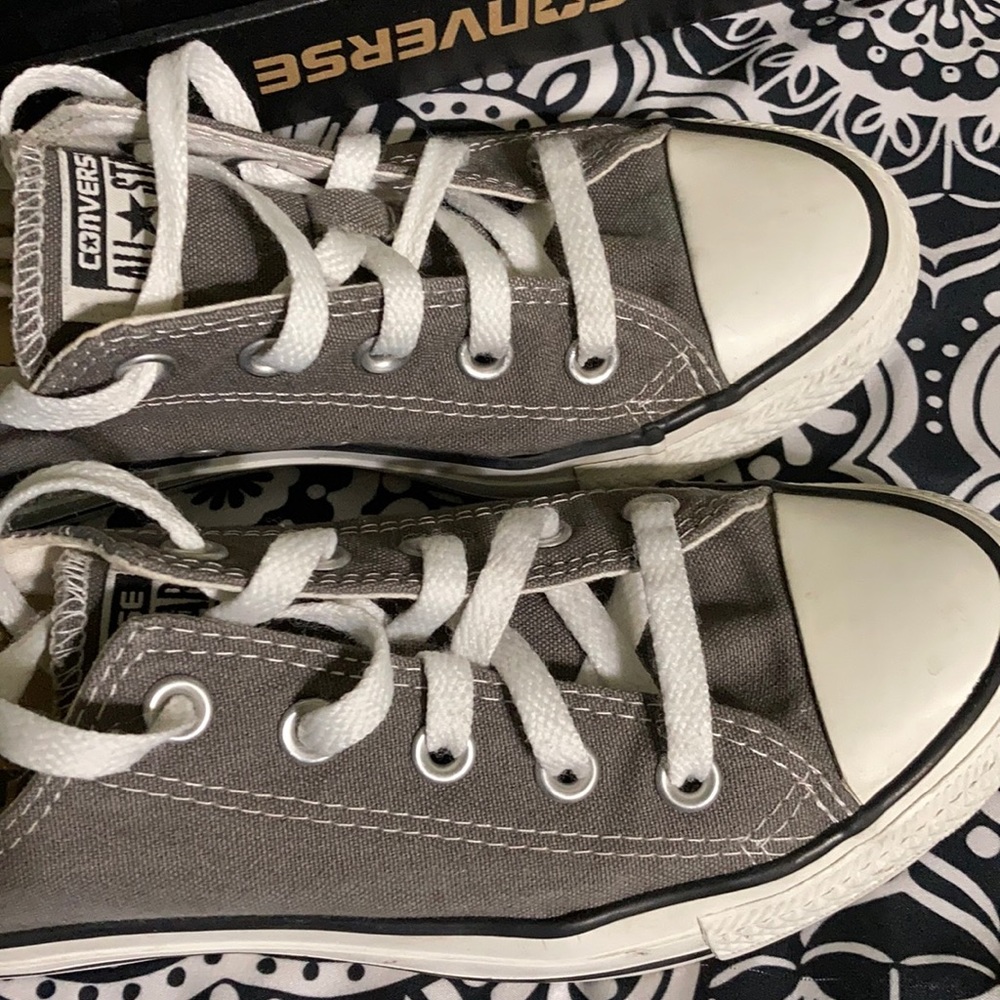 Grey converse - Picture 2 of 7